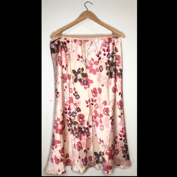 Country Casuals Silk floral Skirt SZL - Picture 2 of 2